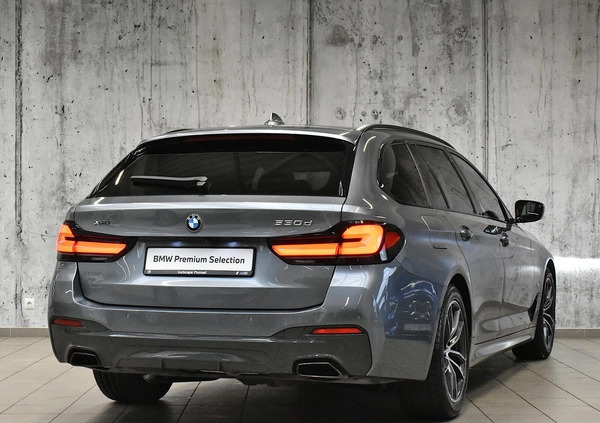 BMW Seria 5 cena 264800 przebieg: 97540, rok produkcji 2022 z Łosice małe 232